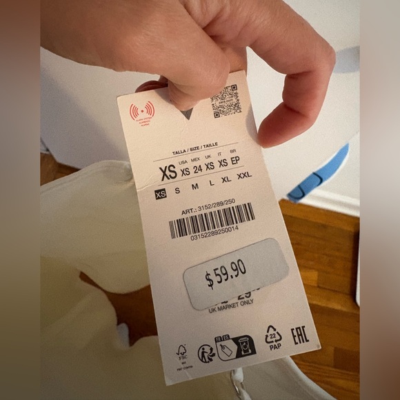 Zara Dress - Picture 5 of 5